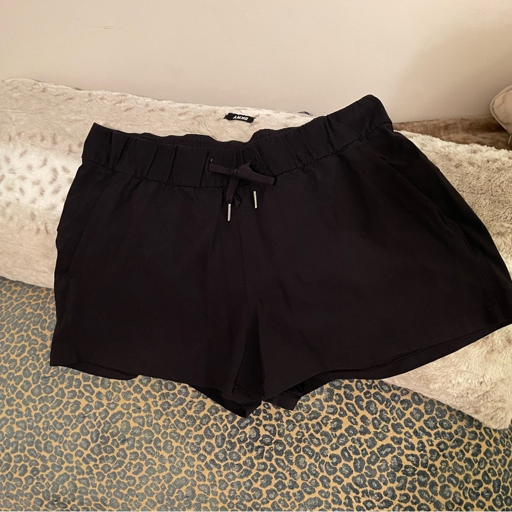 Lululemon Women's Black Shorts